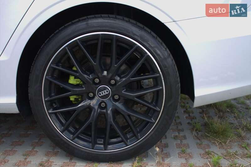 Седан Audi A3 2016 в Киеве