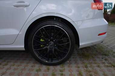 Седан Audi A3 2016 в Киеве