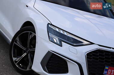 Седан Audi A3 2021 в 