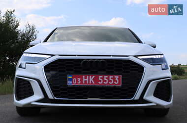 Седан Audi A3 2021 в 