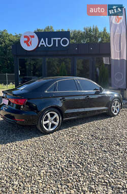 Седан Audi A3 2016 в 