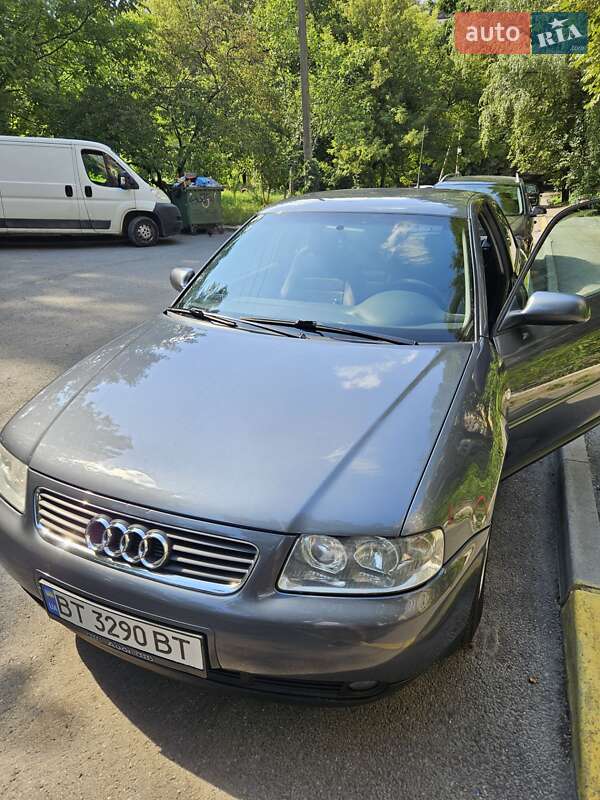 Хэтчбек Audi A3 2003 в Днепре