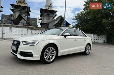 Седан Audi A3 2015 в 