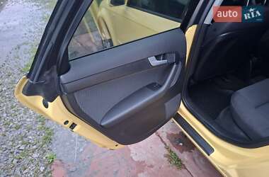 Хэтчбек Audi A3 2005 в 