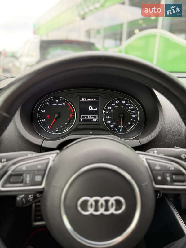 Кабриолет Audi A3 2015 в Киеве