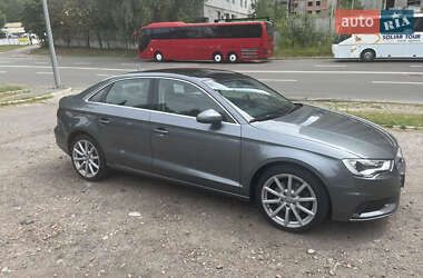 Седан Audi A3 2014 в 