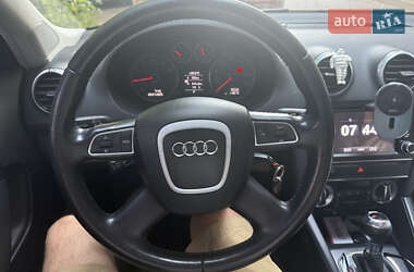 Хетчбек Audi A3 2012 в 