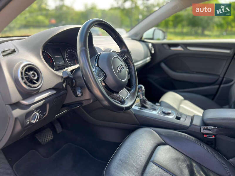 Седан Audi A3 2014 в Днепре