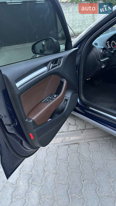 Седан Audi A3 2018 в Львове