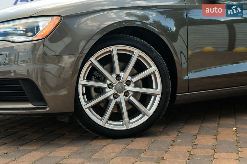 Кабріолет Audi A3 2015 в Києві