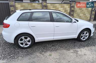 Хэтчбек Audi A3 2010 в 