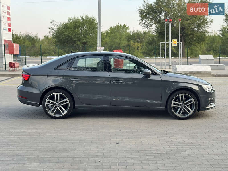 Седан Audi A3 2020 в Запорожье