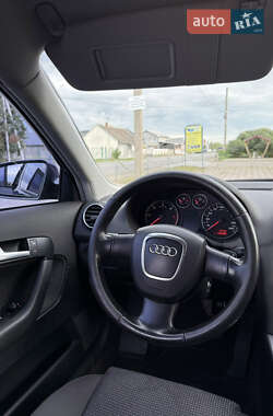 Хэтчбек Audi A3 2007 в 