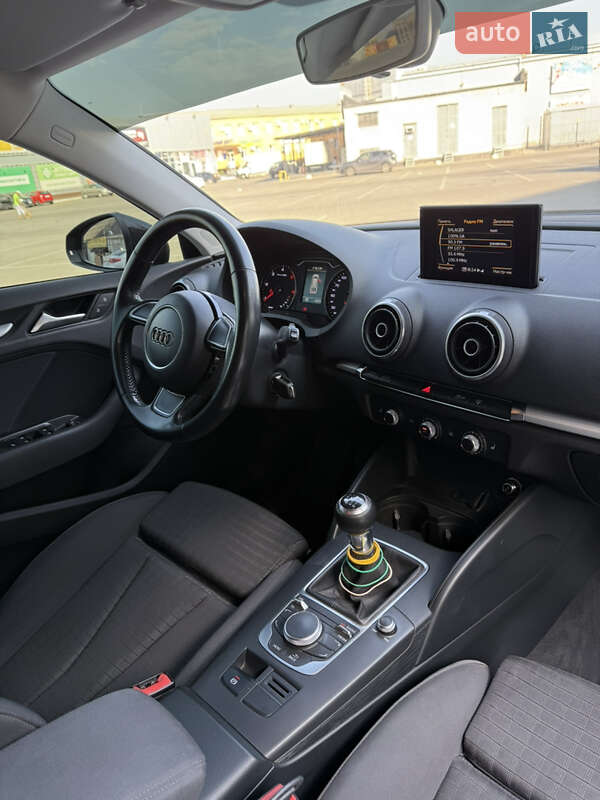 Хэтчбек Audi A3 2015 в Павлограде