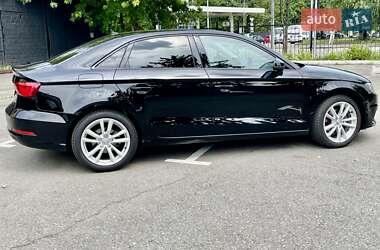 Седан Audi A3 2015 в 