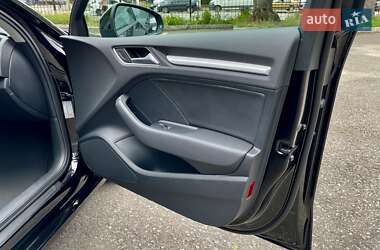 Седан Audi A3 2015 в 