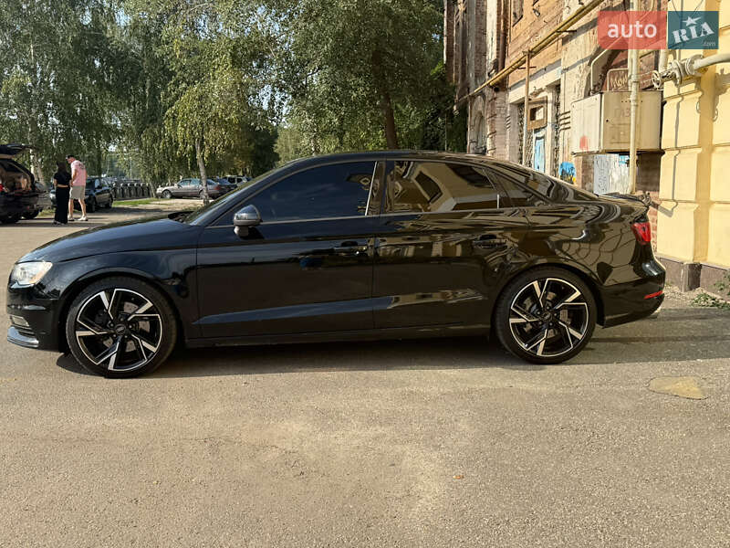 Седан Audi A3 2015 в Харькове
