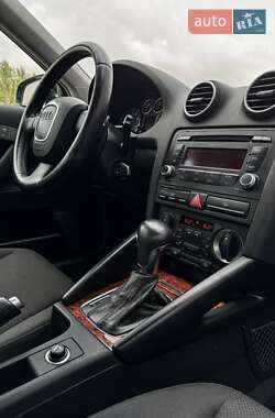 Хэтчбек Audi A3 2008 в 