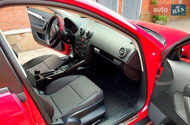Хэтчбек Audi A3 2005 в 