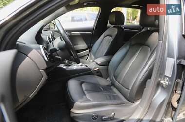 Хэтчбек Audi A3 2015 в 