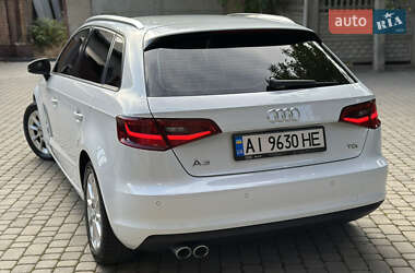Хэтчбек Audi A3 2016 в 