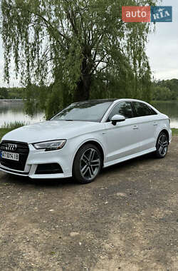 Седан Audi A3 2018 в Івано-Франківську
