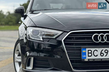 Седан Audi A3 2016 в 