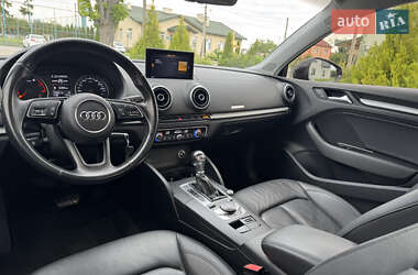 Седан Audi A3 2016 в 