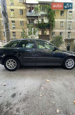 Хэтчбек Audi A3 1999 в 
