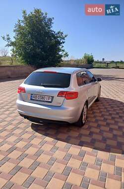 Хэтчбек Audi A3 2012 в 
