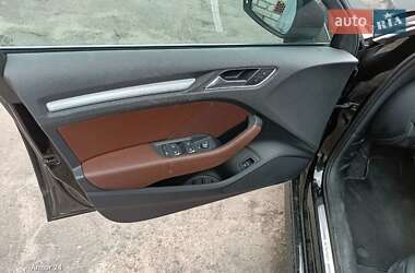 Хэтчбек Audi A3 2016 в 