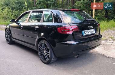 Хэтчбек Audi A3 2005 в 