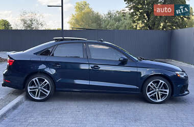 Седан Audi A3 2017 в 