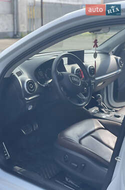 Седан Audi A3 2015 в 