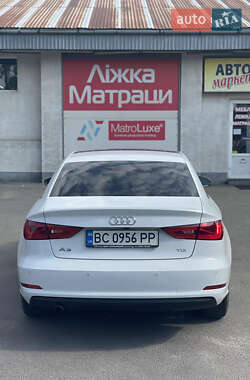 Седан Audi A3 2015 в 
