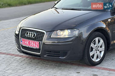 Хэтчбек Audi A3 2006 в 