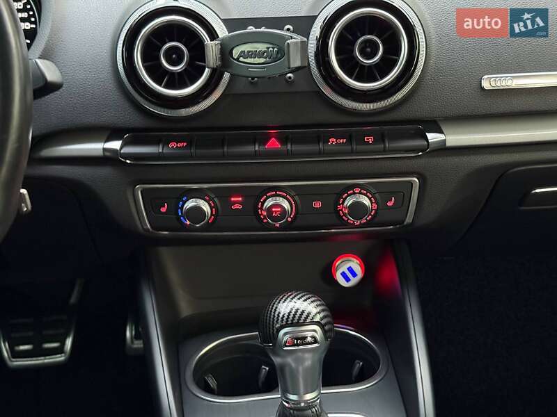 Седан Audi A3 2014 в Хмельницькому