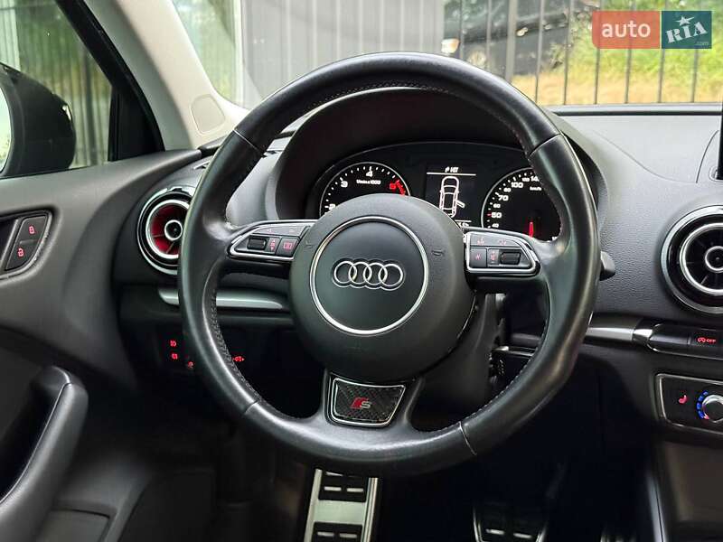 Седан Audi A3 2014 в Хмельницькому