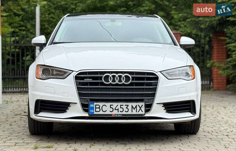 Седан Audi A3 2015 в Львове