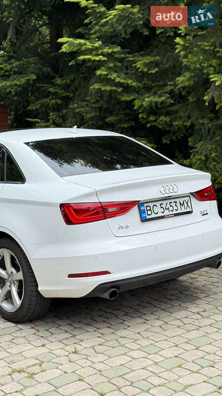 Седан Audi A3 2015 в Львове