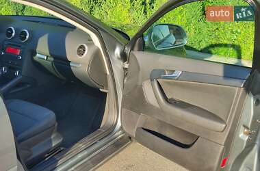 Хэтчбек Audi A3 2009 в 