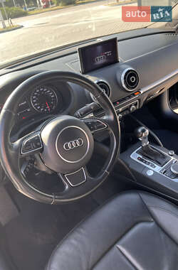 Седан Audi A3 2016 в 