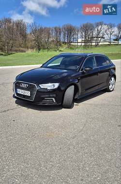 Хэтчбек Audi A3 2017 в 