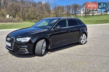 Хэтчбек Audi A3 2017 в Харькове