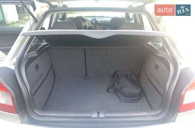 Хэтчбек Audi A3 2003 в 
