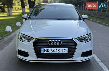Седан Audi A3 2014 в 