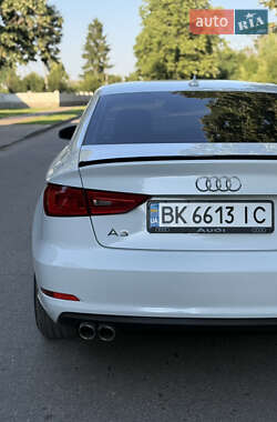 Седан Audi A3 2014 в 