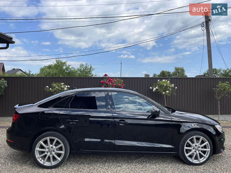 Седан Audi A3 2015 в Черновцах