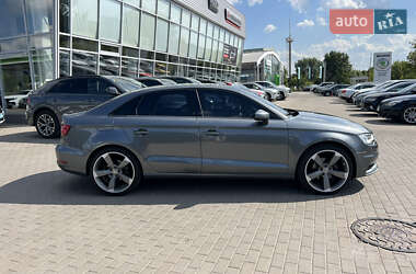 Седан Audi A3 2016 в 