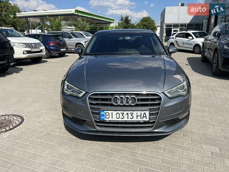 Седан Audi A3 2016 в Полтаві